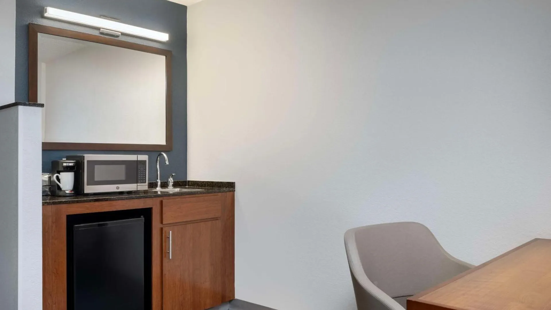 Hyatt Place Lakeland Center Hotel